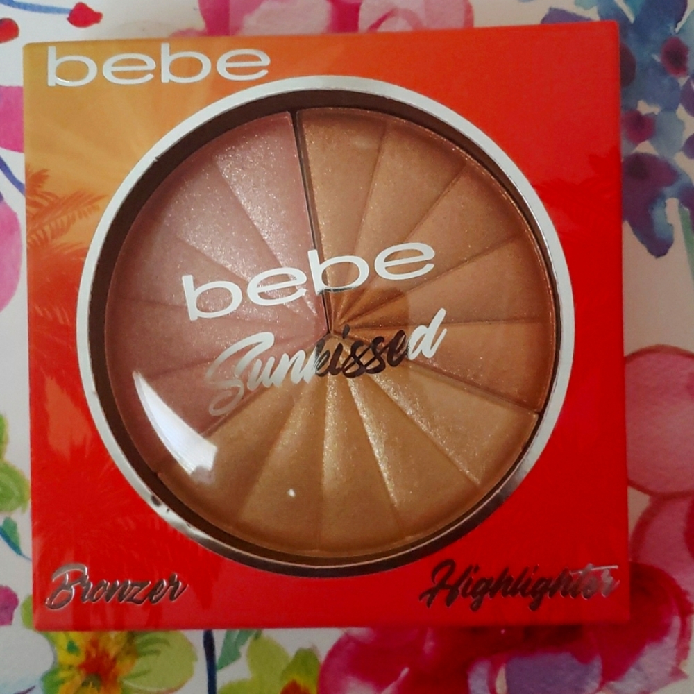 Bebe Sunkissed. Bronzer/ Highlighter